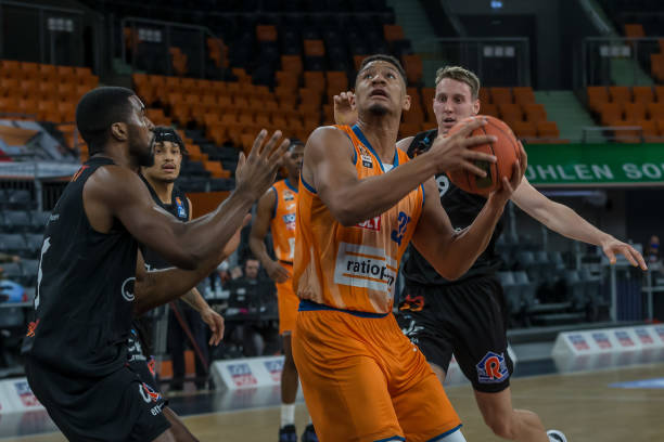 一球跳球前 一球跳球前